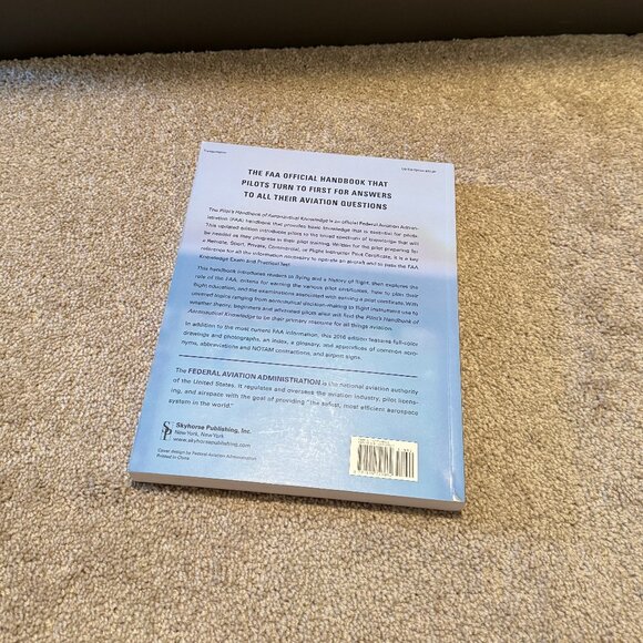 FAA Pilot's Handbook of Aeronautical Knowledge Softcover 2016 FAA-H-8083-25B - Picture 2 of 3